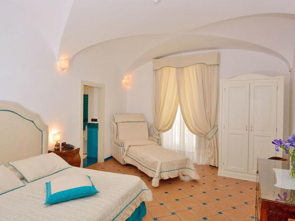Hotel Residence Hotel 4*